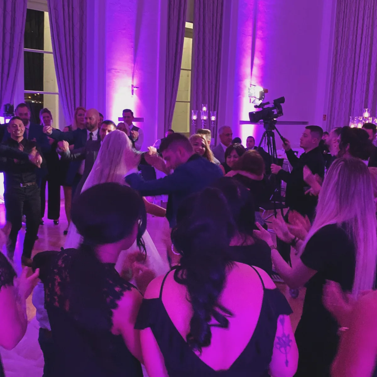 Energie auf der Tanzfläche im Schloss Koblenz